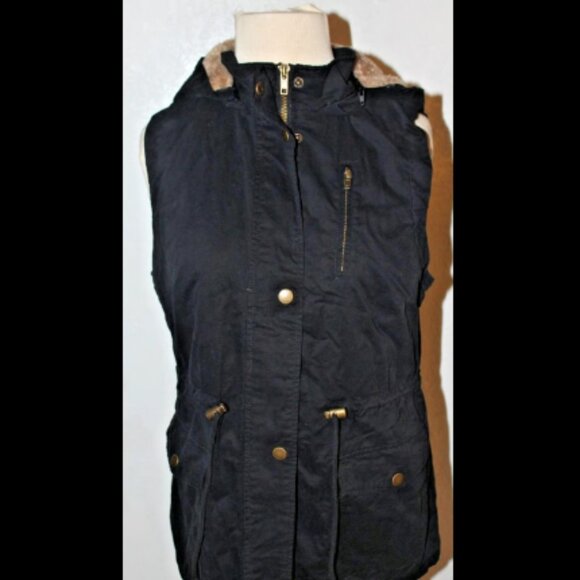 Love Tree Medium Women's Vest Faux Fur Lined Hooded Button Zip Cotton Polyester. - Picture 1 of 9